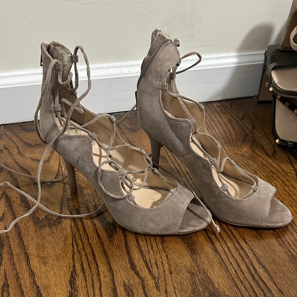 Vince Camuto Lace-Up Heels size us 9 / eu 39
